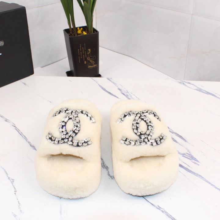 Ch*el slippers